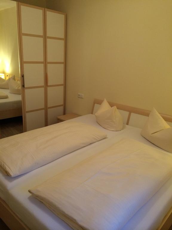 Apartments Clara Garmisch-Partenkirchen Rom bilde